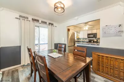 17 Village Dr, Hamburg, NJ 07419 - Photo 8