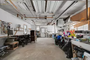 410 Horseneck Rd, Fairfield, NJ 07004 - Photo 12