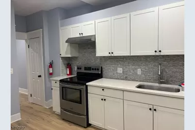 286 Bates St, Phillipsburg, NJ 08865 - Photo 10