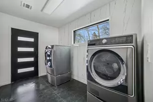 156 Park Rd, Parsippany, NJ 07054 - Photo 40