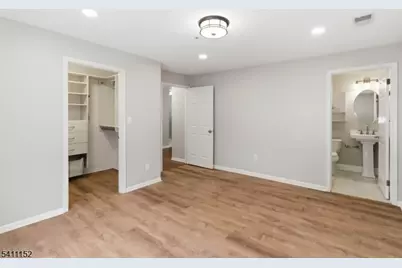 100 Village Dr, Morris Township, NJ 07960 - Photo 6