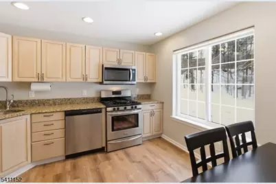 100 Village Dr, Morris Township, NJ 07960 - Photo 8