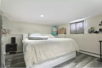 24 Hewitt Ave, Belleville, NJ 07109 - Photo 18