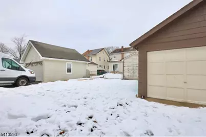 24 Hewitt Ave, Belleville, NJ 07109 - Photo 32