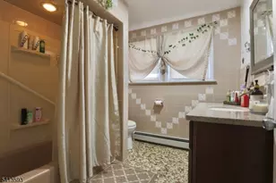 24 Hewitt Ave, Belleville, NJ 07109 - Photo 24