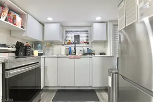 24 Hewitt Ave, Belleville, NJ 07109 - Photo 14