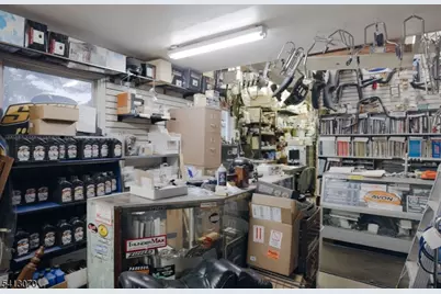 946 State Rt 23, Wantage, NJ 07461 - Photo 18