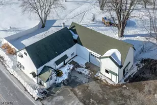 120 Fairmount Rd E, Tewksbury Township, NJ 07830 - Photo 4