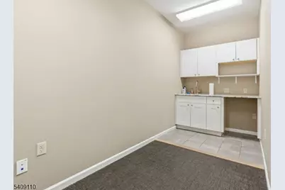 4 Walter E Foran Blvd, Raritan Township, NJ 08822 - Photo 12