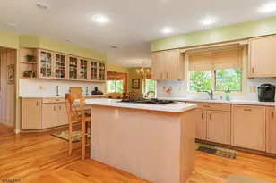 25 Bedford Rd, Summit, NJ 07901 - Photo 8