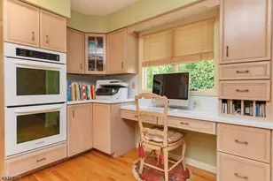 25 Bedford Rd, Summit, NJ 07901 - Photo 10