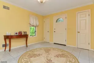 25 Bedford Rd, Summit, NJ 07901 - Photo 2