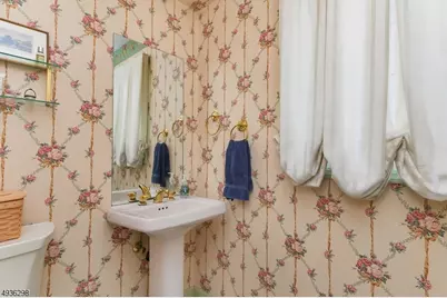 25 Bedford Rd, Summit, NJ 07901 - Photo 14