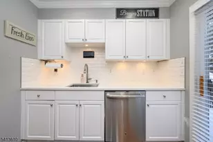 9 Cooper Ln, Long Hill Township, NJ 07946 - Photo 12