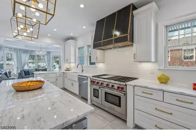 10 Mountain Ter, Montclair, NJ 07043 - Photo 16