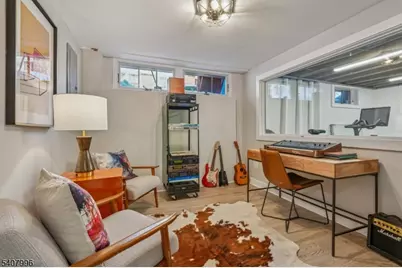 10 Mountain Ter, Montclair, NJ 07043 - Photo 44