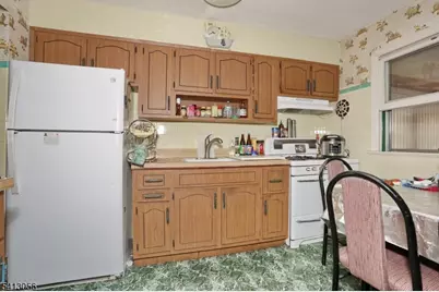 29 Elberon Ave, Paterson, NJ 07502 - Photo 10