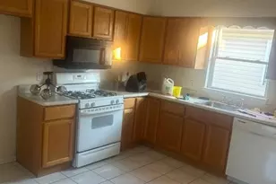 49 Lincoln Ave, Newark, NJ 07104 - Photo 6