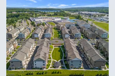 17 Gala Ct, Livingston, NJ 07039 - Photo 24