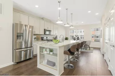 17 Gala Ct, Livingston, NJ 07039 - Photo 4