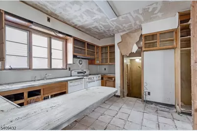 1200 Salem Ave, Hillside, NJ 07205 - Photo 8