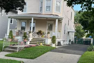 31 Demott, Clifton, NJ 07011 - Photo 2