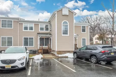 120 Willard St #14, Pompton Lakes, NJ 07442 - Photo 2