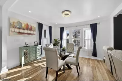 121 Myrtle St, Roselle, NJ 07203 - Photo 10