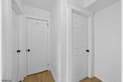 121 Myrtle St, Roselle, NJ 07203 - Photo 16