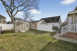 121 Myrtle St, Roselle, NJ 07203 - Photo 22