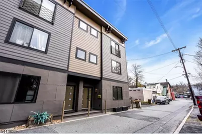 10 McCready Aly, Lambertville, NJ 08530 - Photo 2