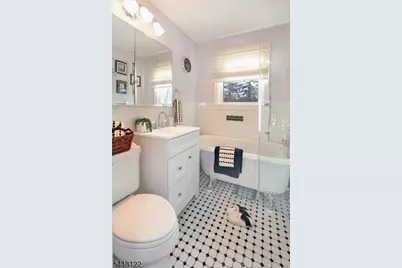 14 Davidson Rd, Bloomfield, NJ 07003 - Photo 38