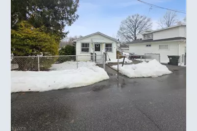 14 High St, Mount Olive, NJ 07828 - Photo 2