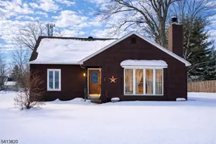 23 Phillips Pl, Green Brook Township, NJ 08812 - Photo 1