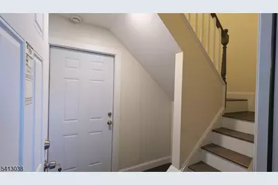 7 Maple St, Bloomfield, NJ 07003 - Photo 2