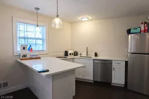 7 Maple St, Bloomfield, NJ 07003 - Photo 4