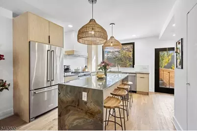 118 Webster Ave, Jersey City, NJ 07307 - Photo 6