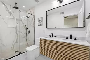 118 Webster Ave, Jersey City, NJ 07307 - Photo 16