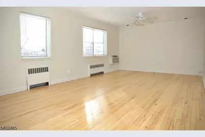 33B W Roselle Ave #B, Roselle Park, NJ 07204 - Photo 4