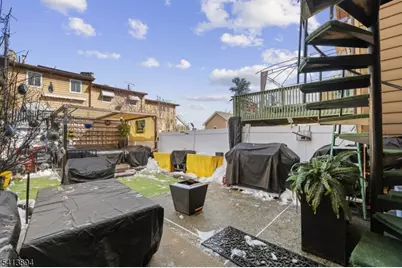 450 Edmund Ave, Paterson, NJ 07502 - Photo 22