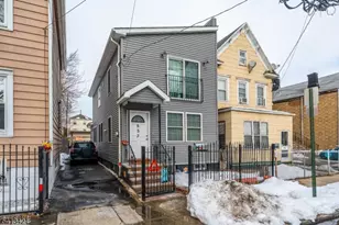 853 Rebecca Pl, Elizabeth, NJ 07201 - Photo 2