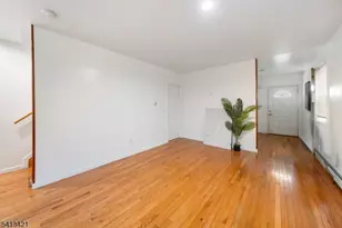 853 Rebecca Pl, Elizabeth, NJ 07201 - Photo 4