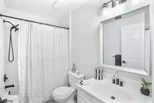 8 Springholm Dr Ondo, Berkeley Heights Township, NJ 07922 - Photo 10