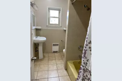 197 Park Pl, Irvington, NJ 07111 - Photo 8