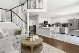 5 Winters Ct, Clark Township, NJ 07066 - Photo 4