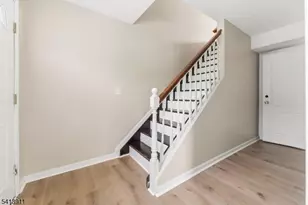 18 E Kinney St, Newark, NJ 07102 - Photo 2