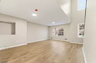 18 E Kinney St, Newark, NJ 07102 - Photo 6