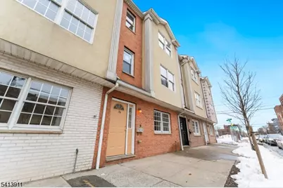 18 E Kinney St, Newark, NJ 07102 - Photo 1