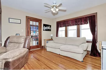 101 7th Ave, Hawthorne, NJ 07506 - Photo 4