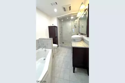 52 Cambridge Ct, Madison, NJ 07940 - Photo 10